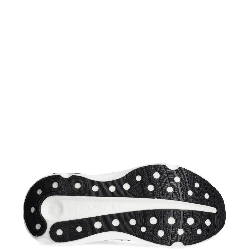 Массивные кроссовки