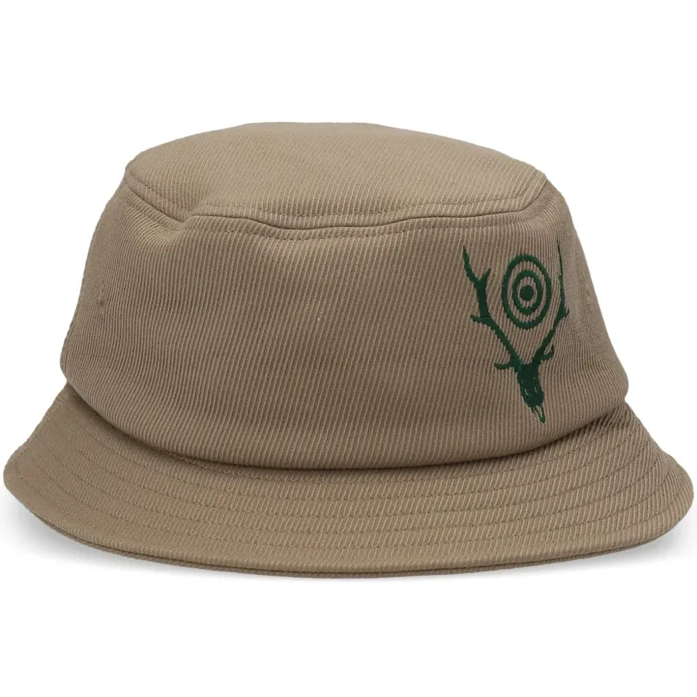 Панама с вышивкой