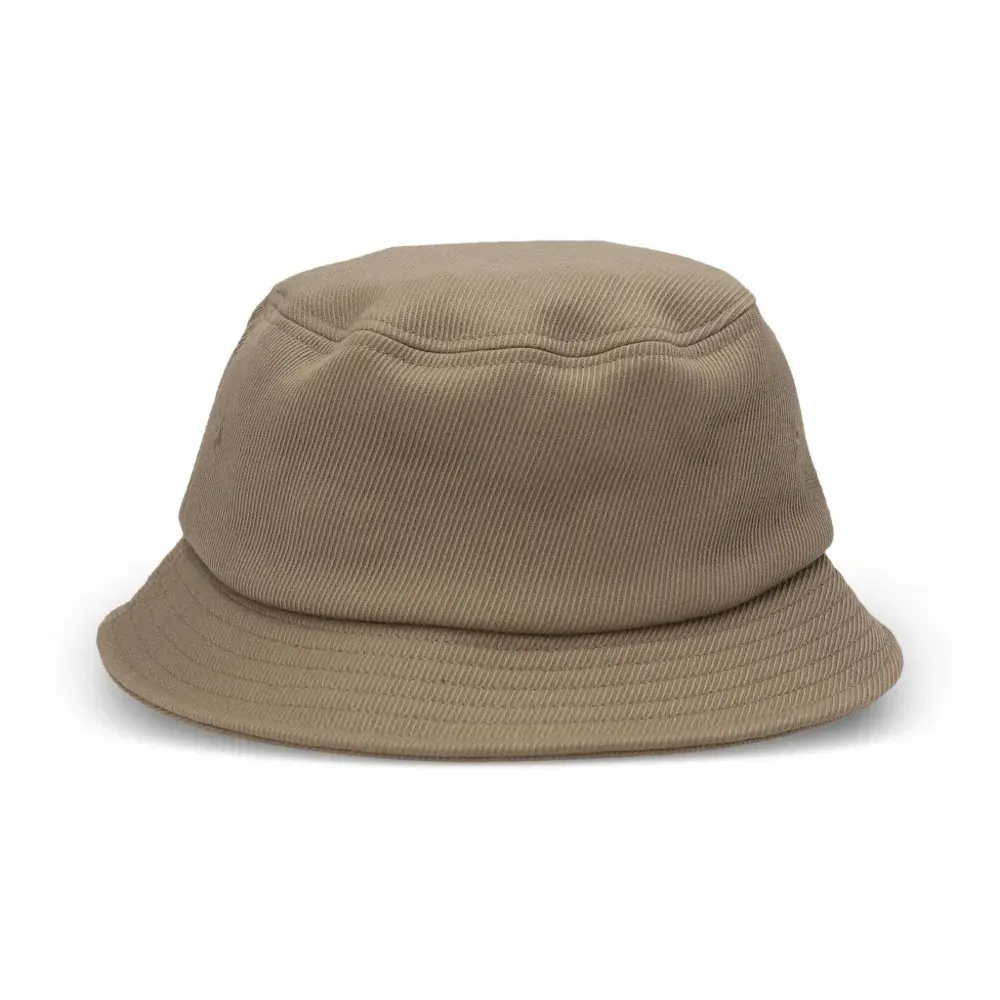 Панама с вышивкой