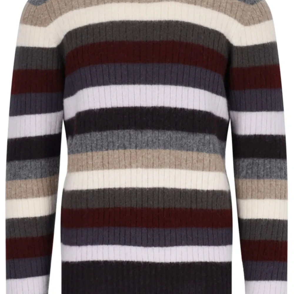 Джемпер в полоску