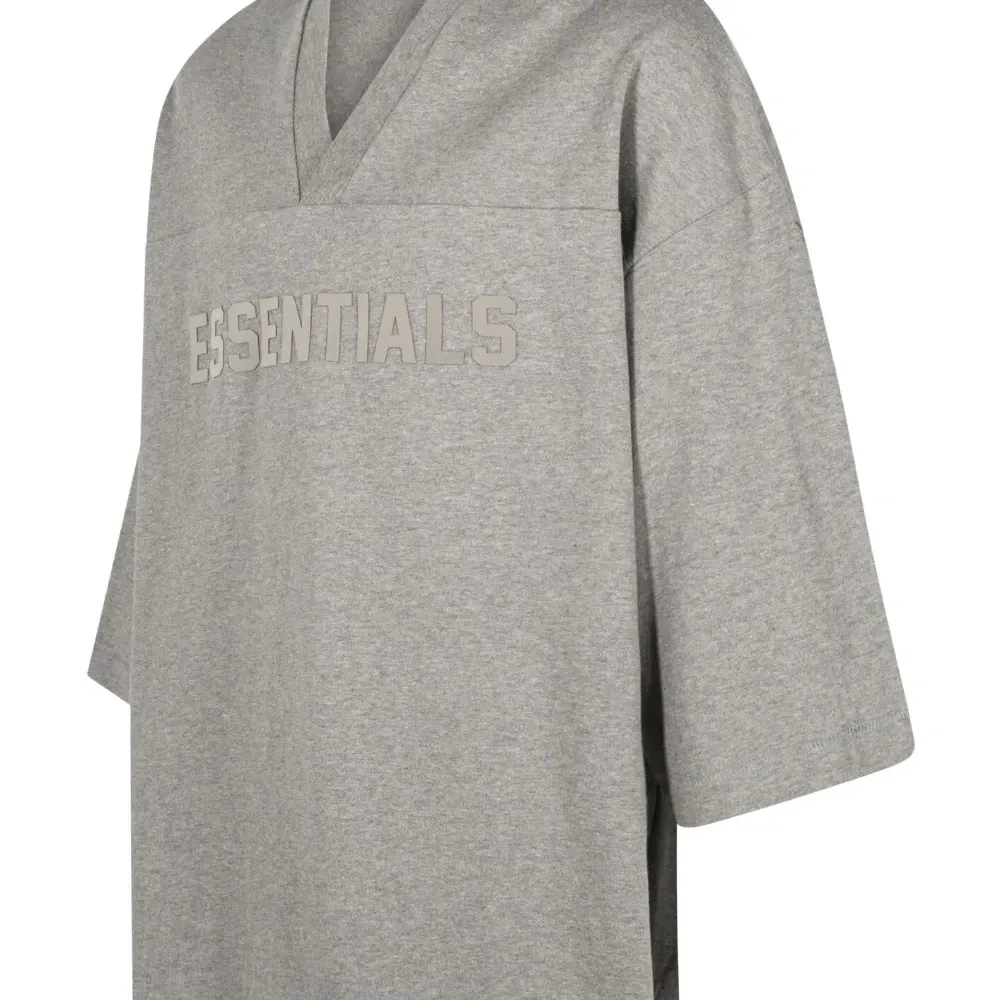 Футболка с логотипом