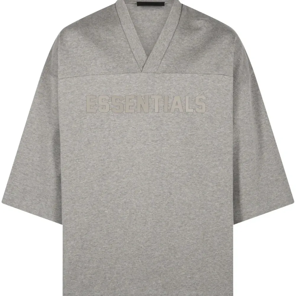 Футболка с логотипом