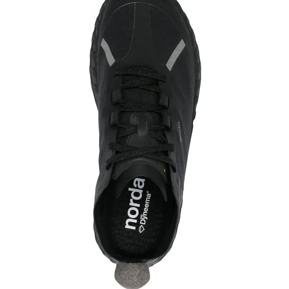 Кроссовки 001