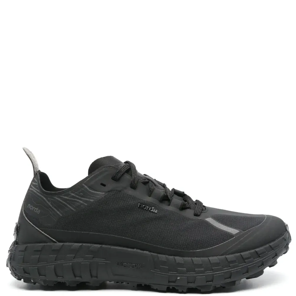 Кроссовки 001