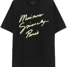 Футболка с вышитым логотипом