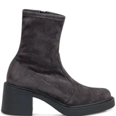 Замшевые ботинки