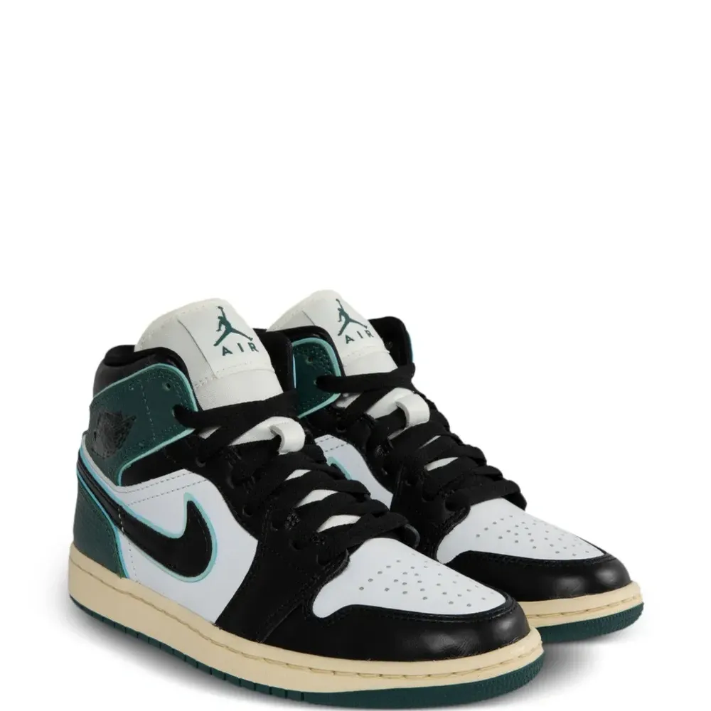 Кроссовки Air Jordan 1 Mid SE