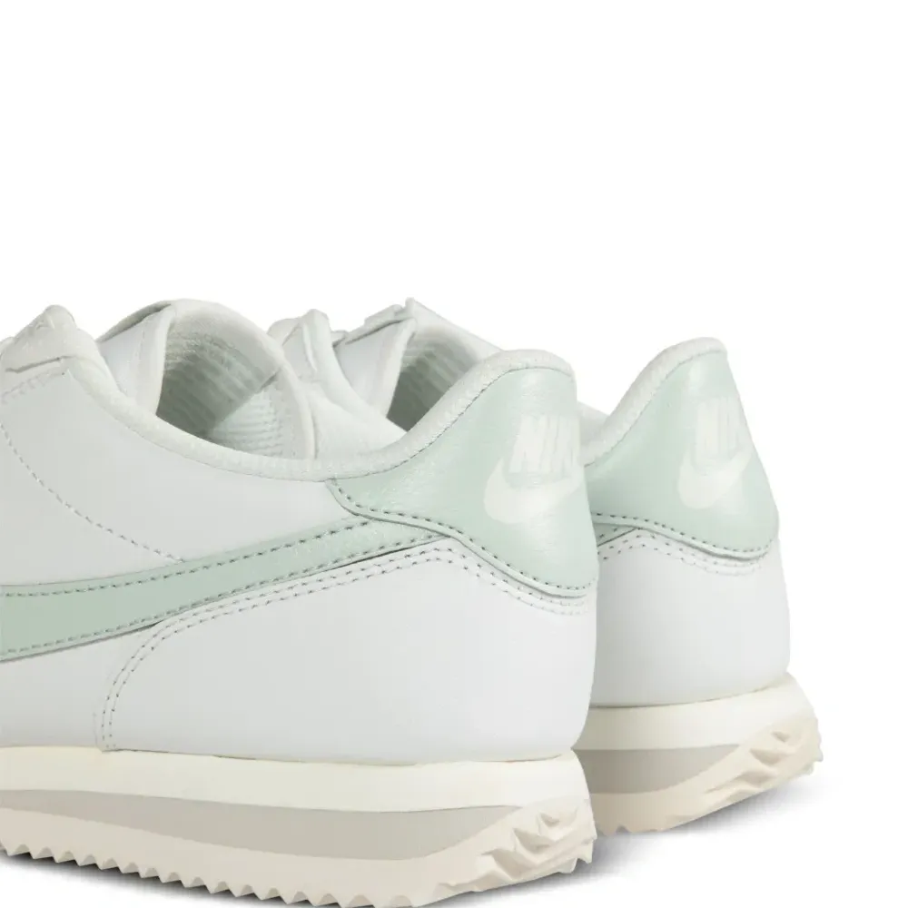 кроссовки Cortez