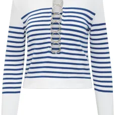 Свитер с круглым вырезом