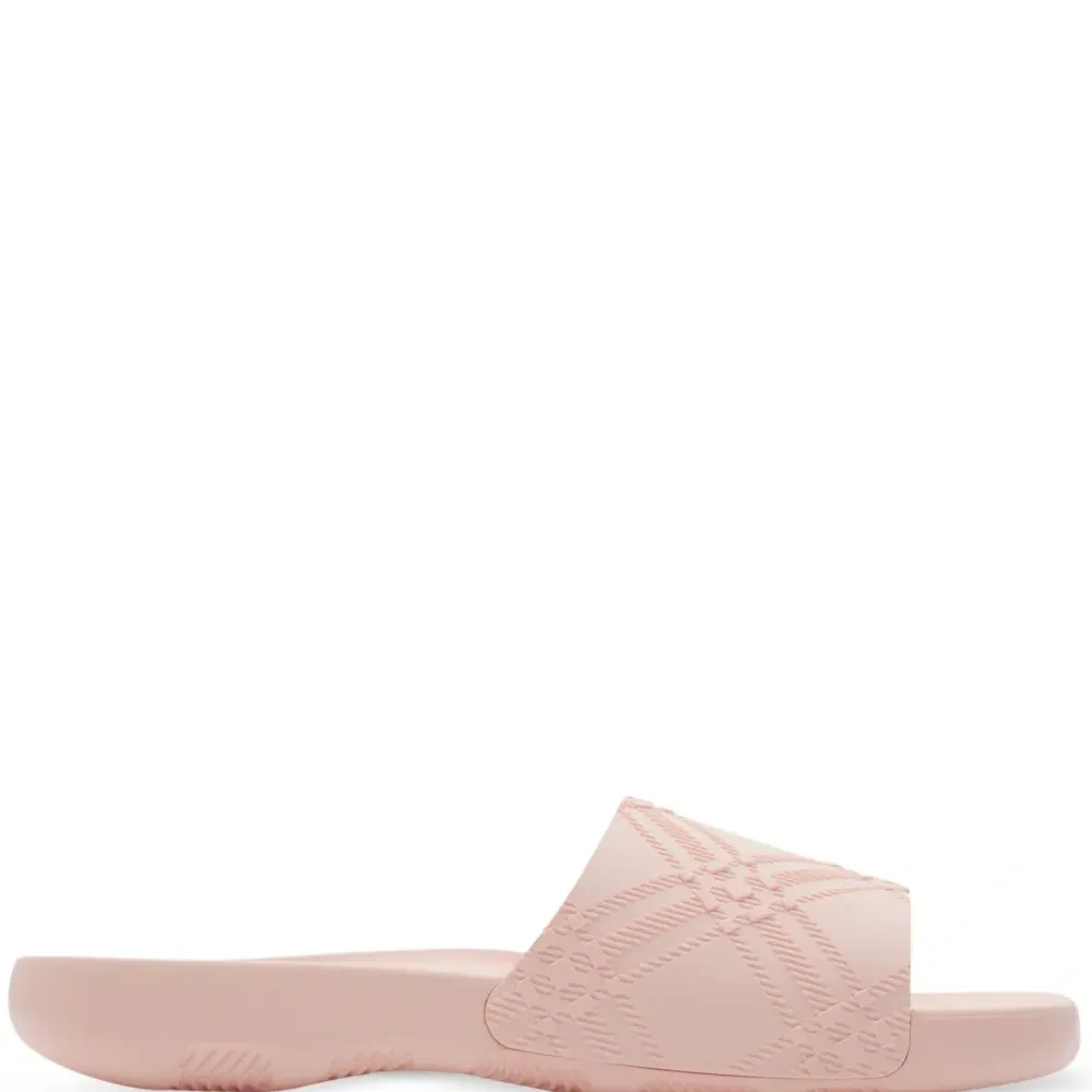 Шлепанцы в клетку