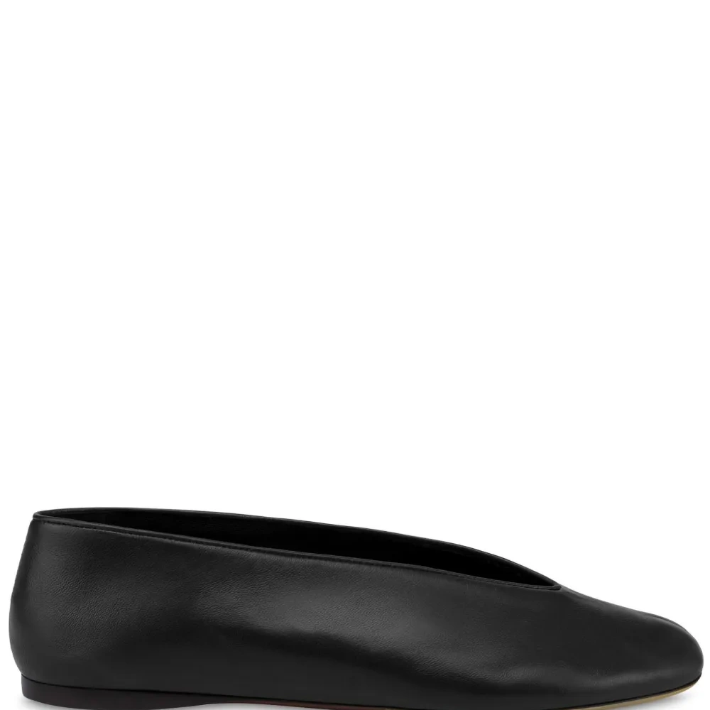 Кожаные балетки