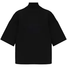 Футболка с высоким воротником