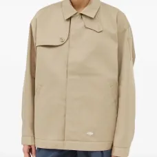 куртка на пуговицах с карманами