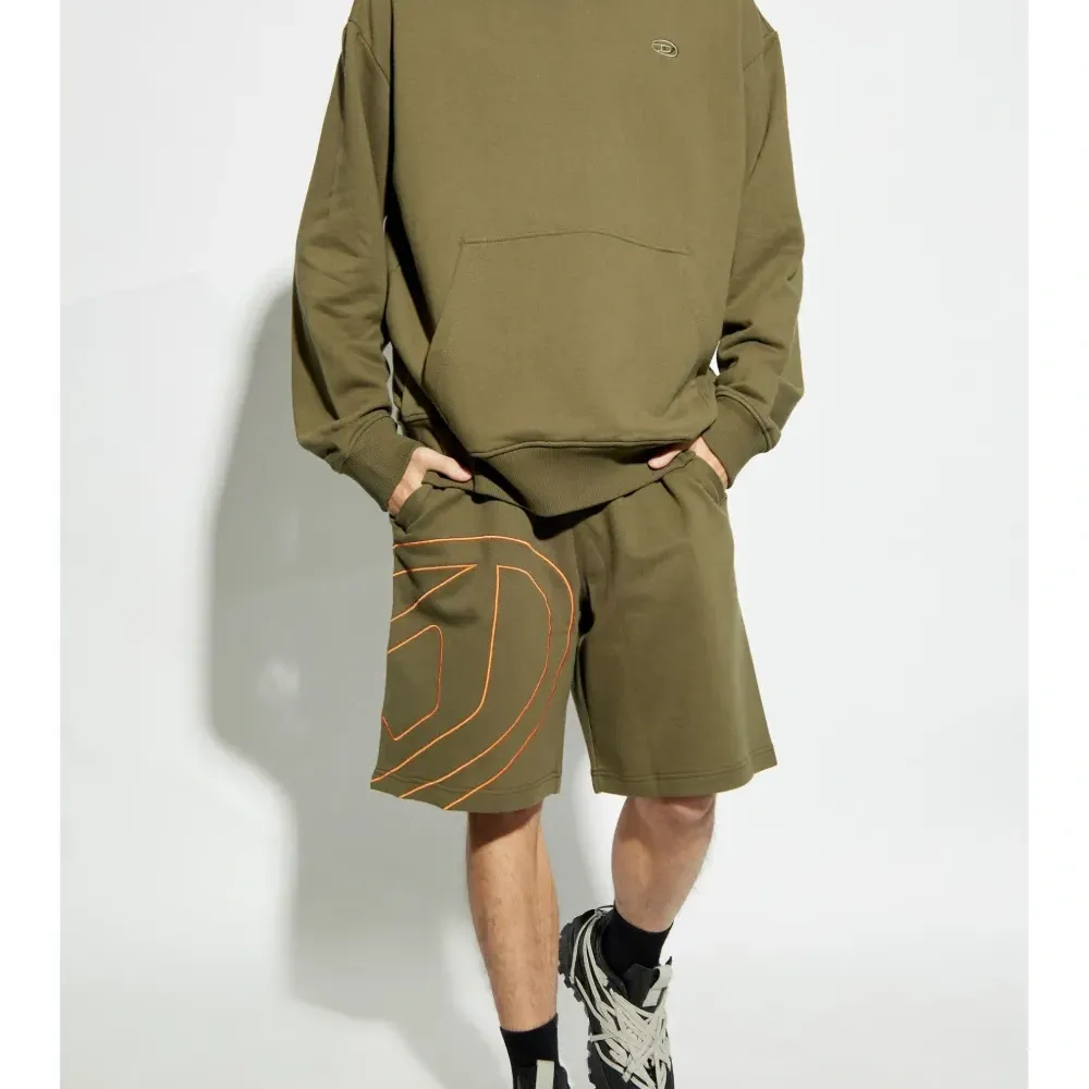 Худи S-Macs-Hood-Megoval-D