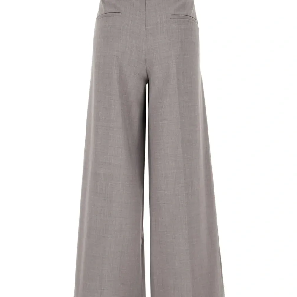 Брюки палаццо строгого кроя