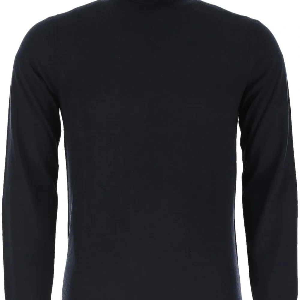 Свитер из шерсти мериноса