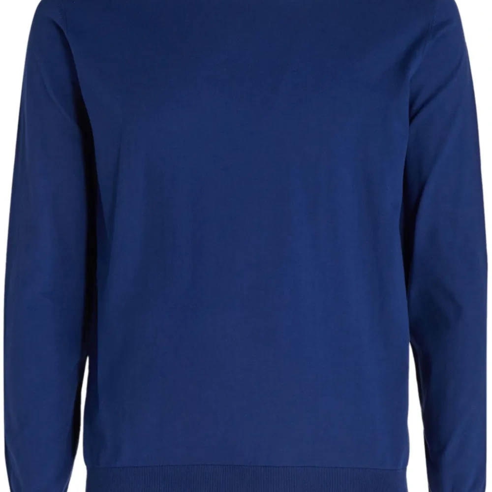 Джемпер с круглым вырезом