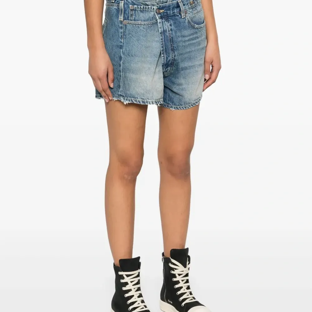 Джинсовые шорты Crossover