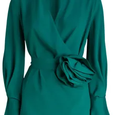 Блузка с цветочной аппликацией