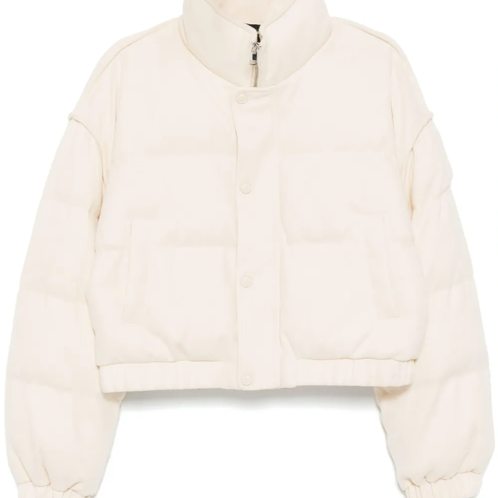 Укороченный пуховик