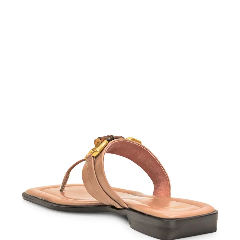 Шлепанцы Monica