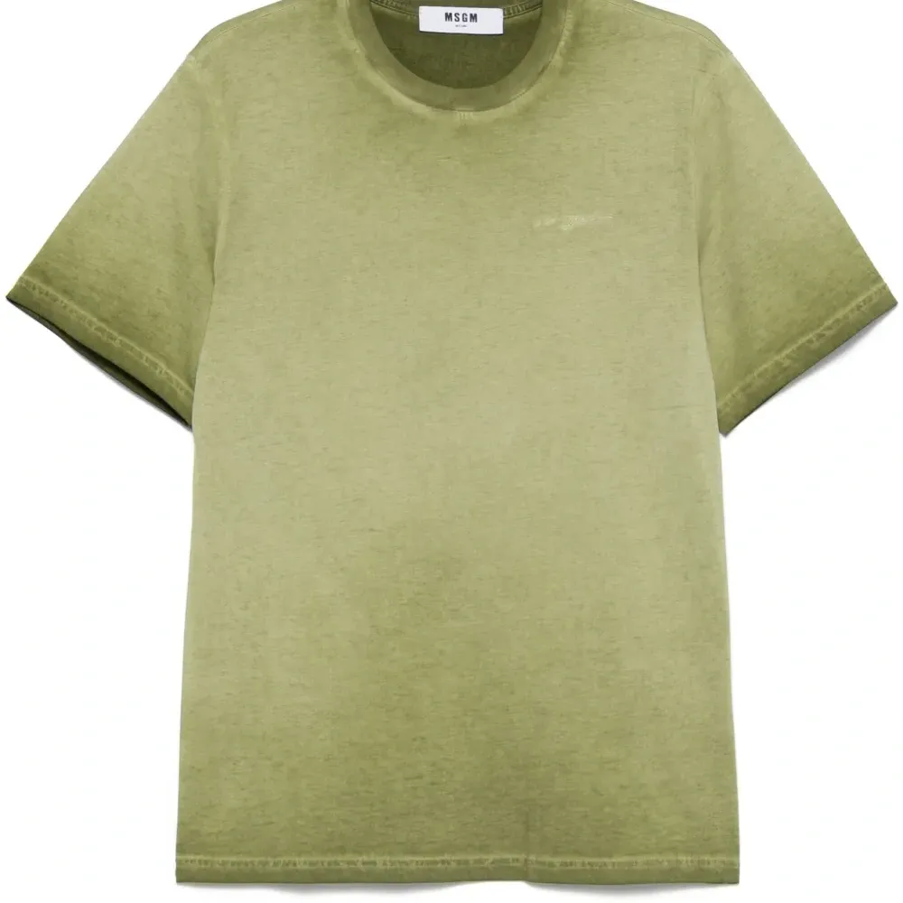 Футболка с выцветшим эффектом