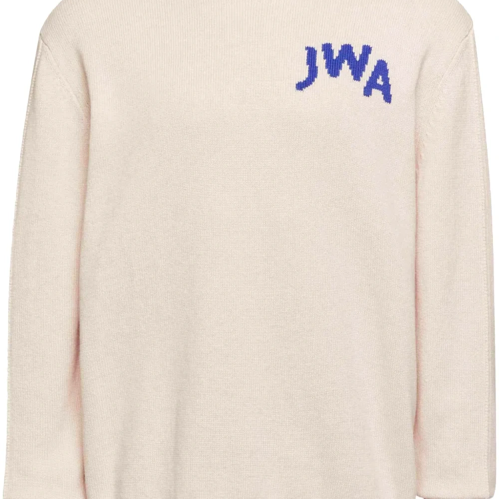 Джемпер с логотипом вязки интарсия