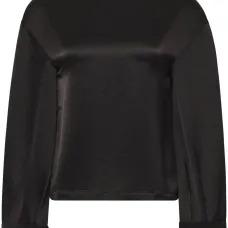 Блузка с подвернутыми манжетами