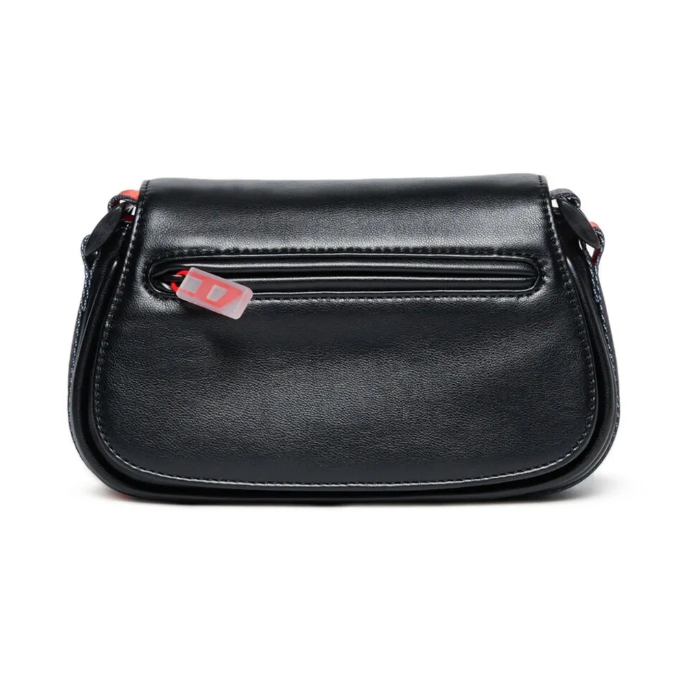 Сумка через плечо из искусственной кожи Сумка через плечо из искусственной кожи