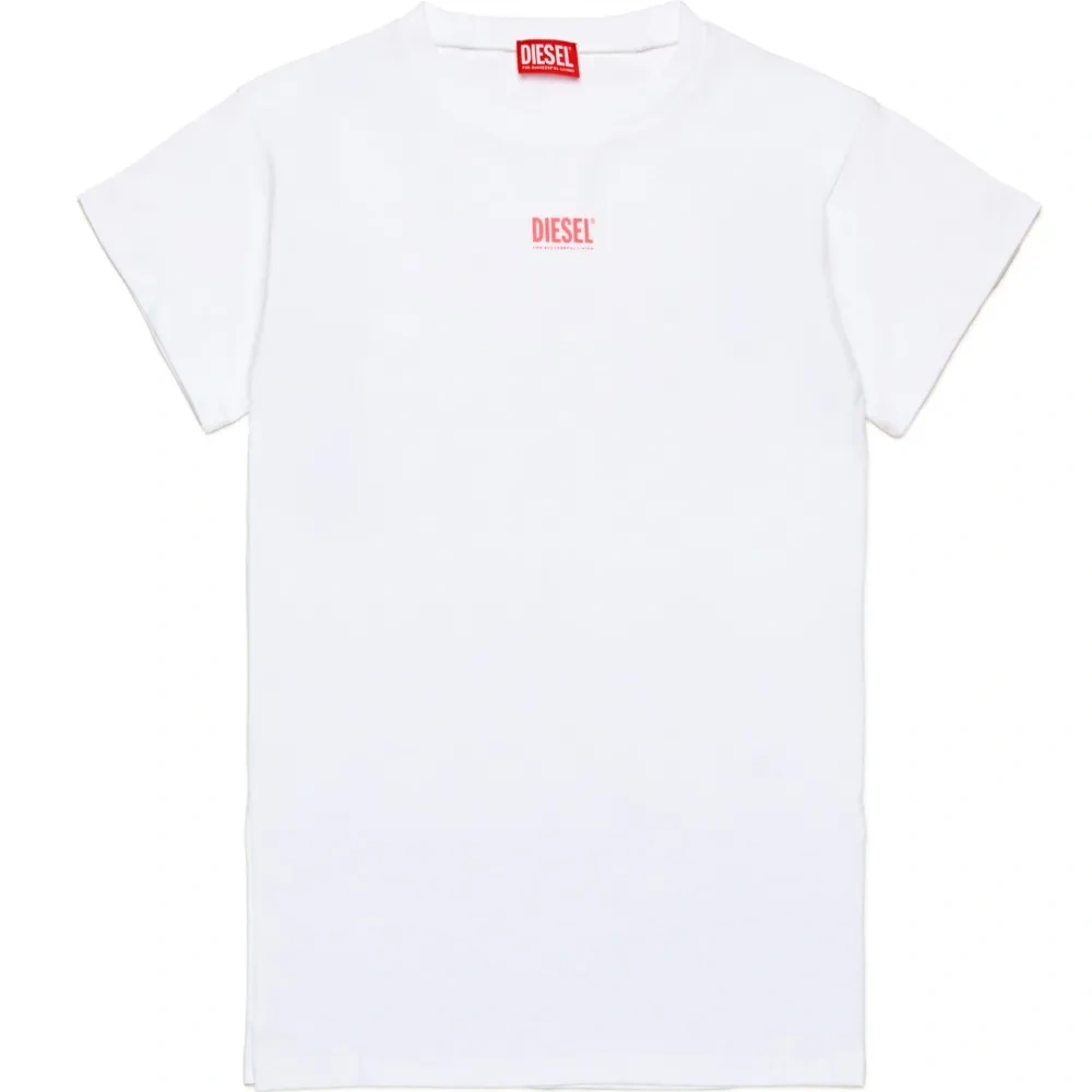 Футболка с логотипом