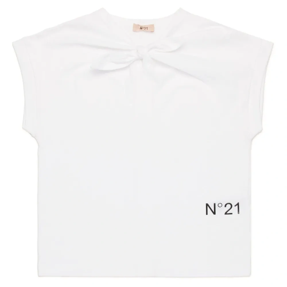 Футболка с логотипом