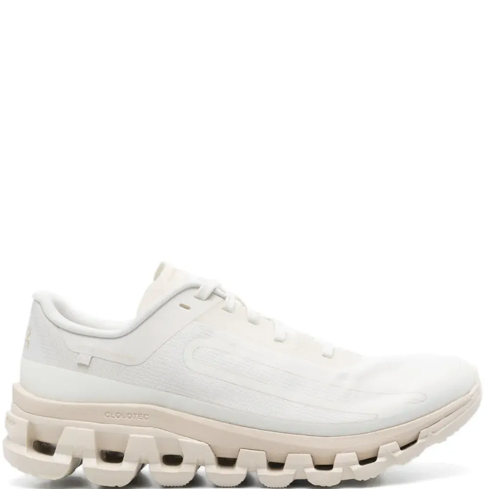 Кроссовки Cloudflow 4 из коллаборации с Ikon