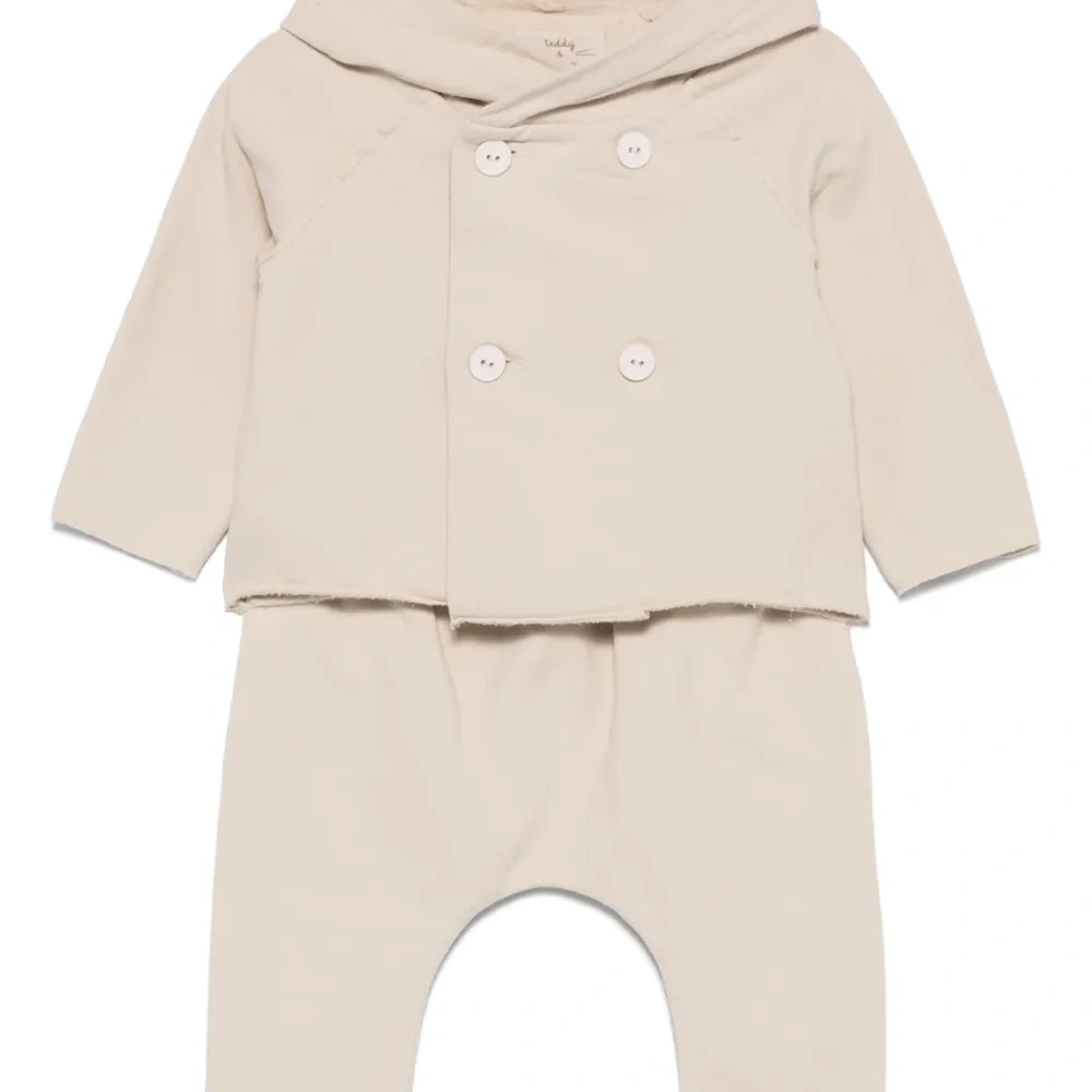 Комплект из топа и брюк с капюшоном