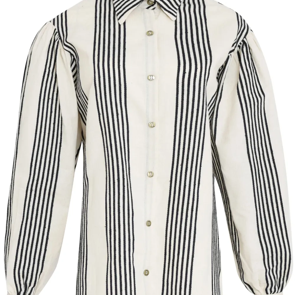 Полосатая рубашка из коллаборации с Jade Jade