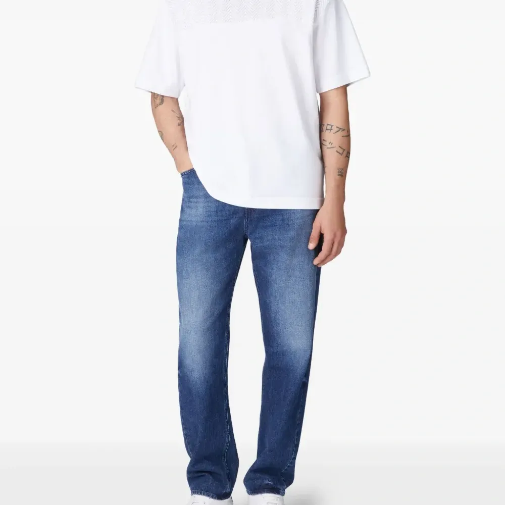 Футболка со вставками Футболка со вставками