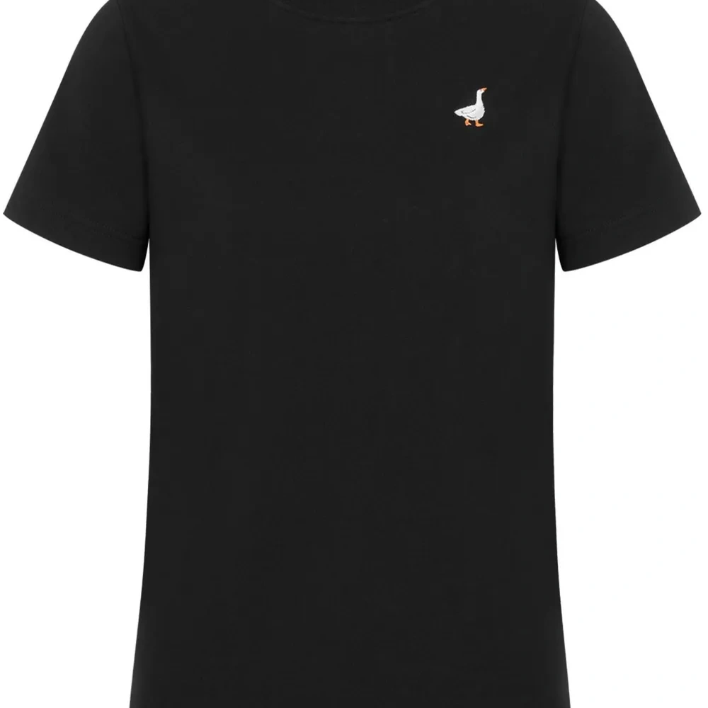 Футболка с вышивкой