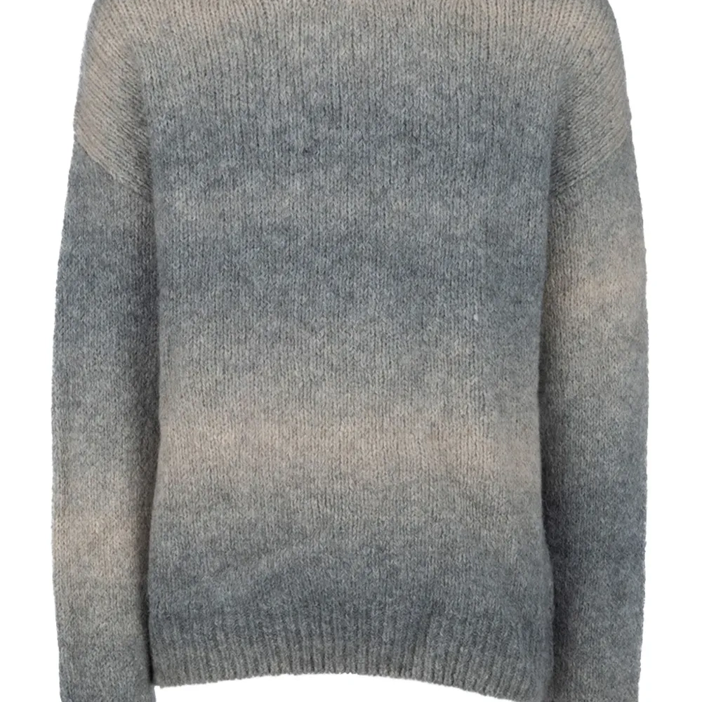 Джемпер с эффектом градиента