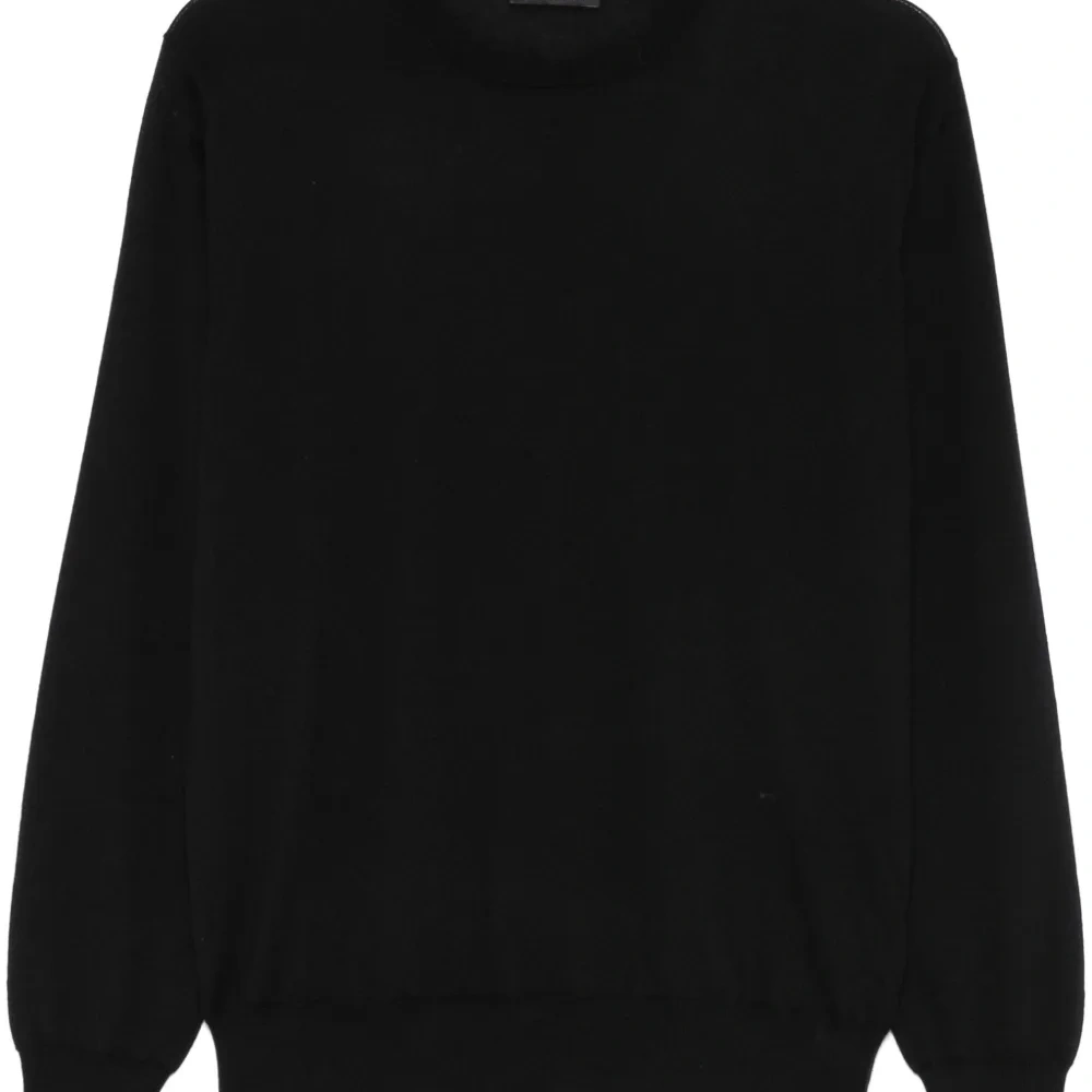 Свитер тонкой вязки