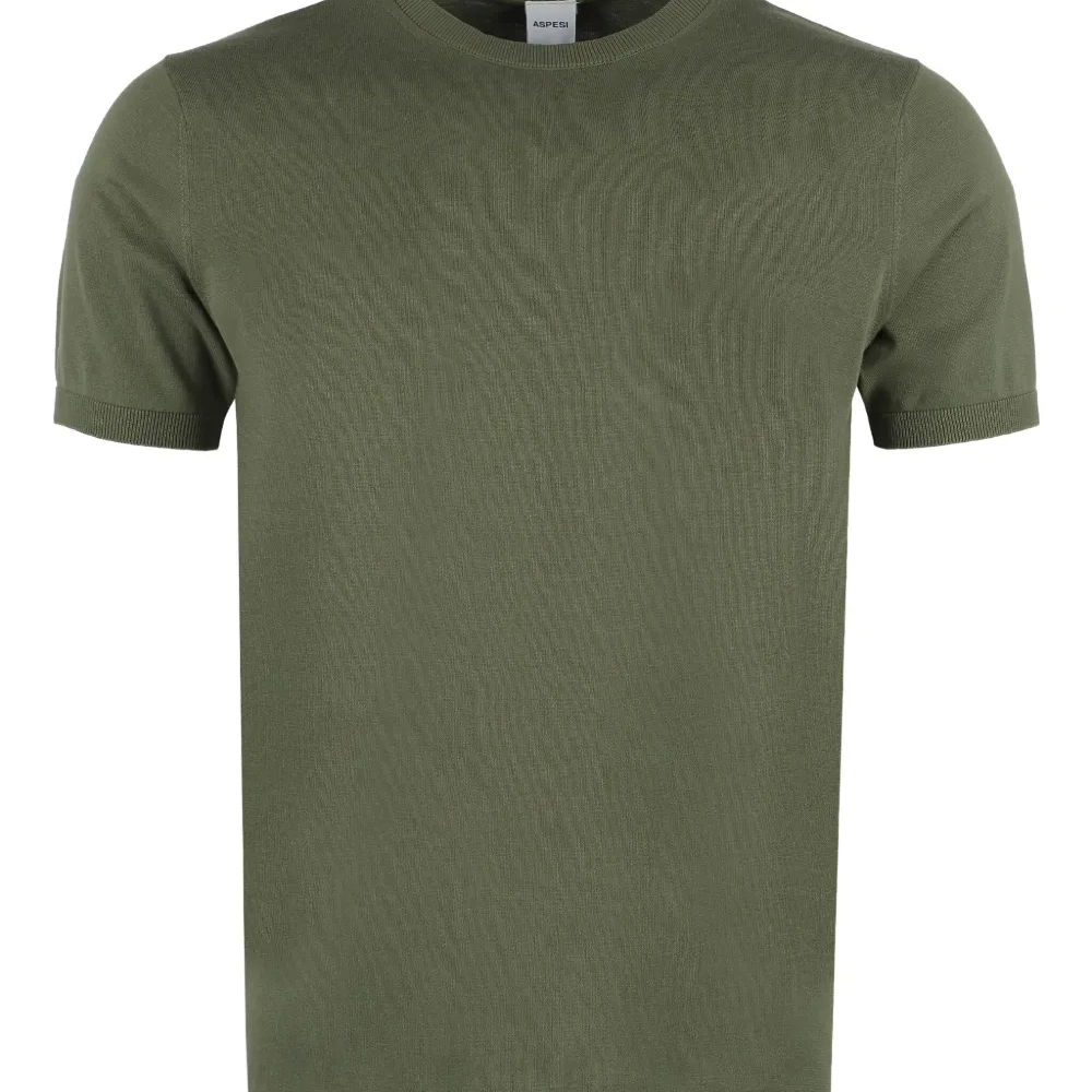 Футболка с круглым вырезом