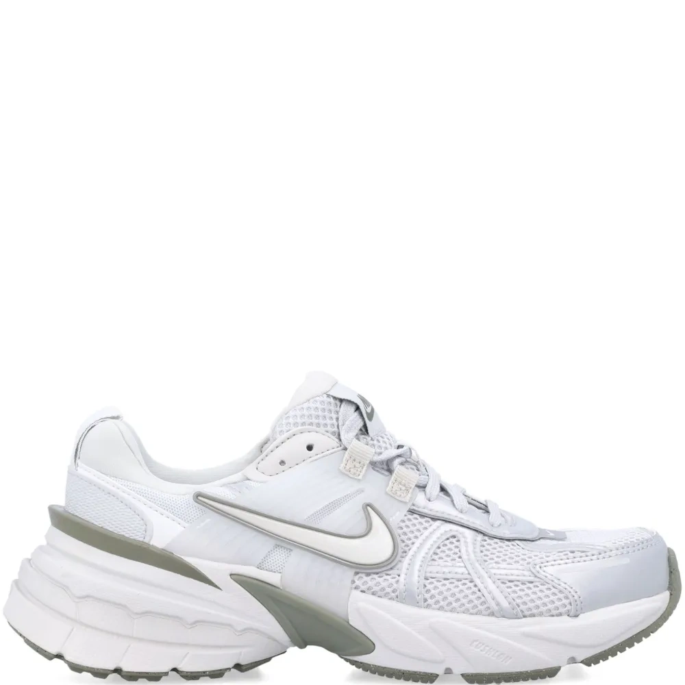 Кроссовки V2K