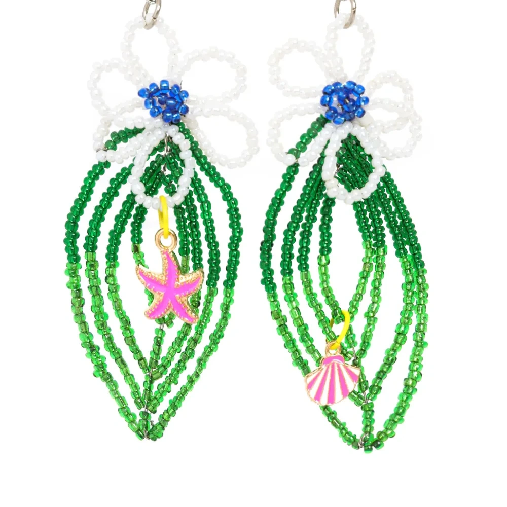 Серьги с цветочной аппликацией