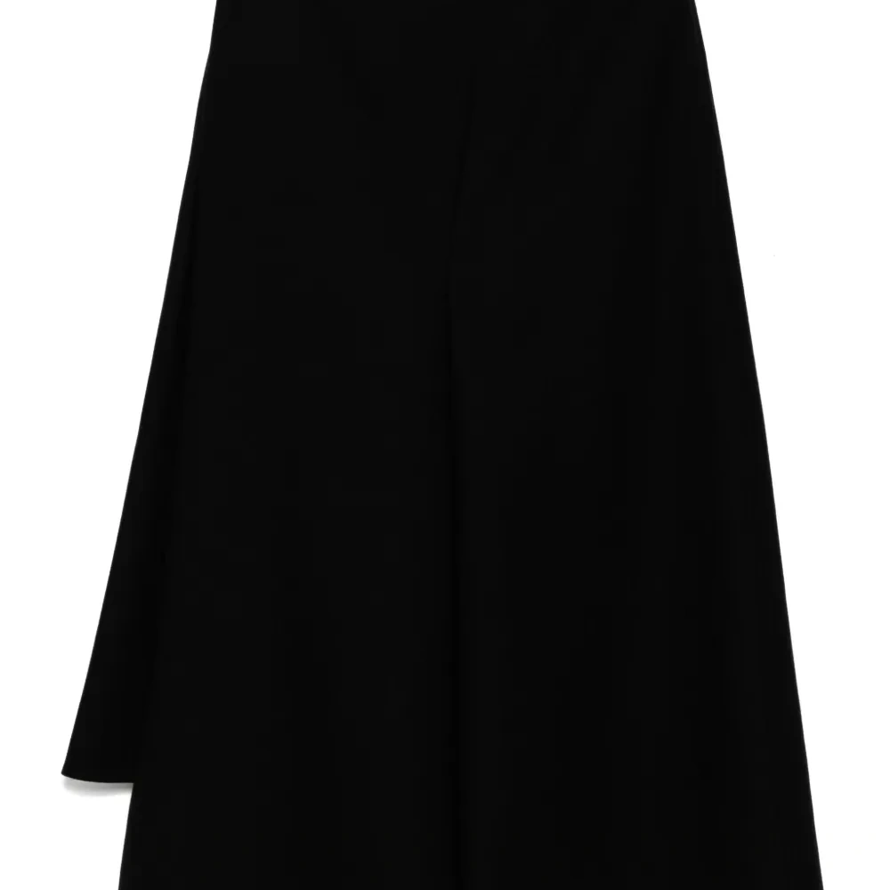 Драпированная юбка асимметричного кроя