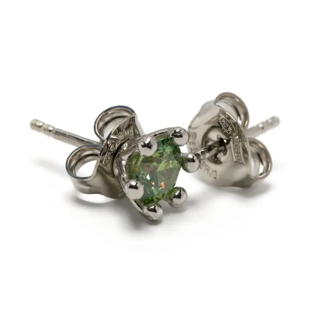 Серьги-гвоздики solitaire