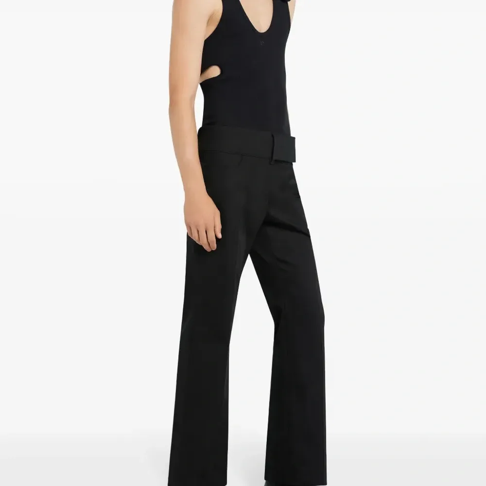 Топ 90's без рукавов