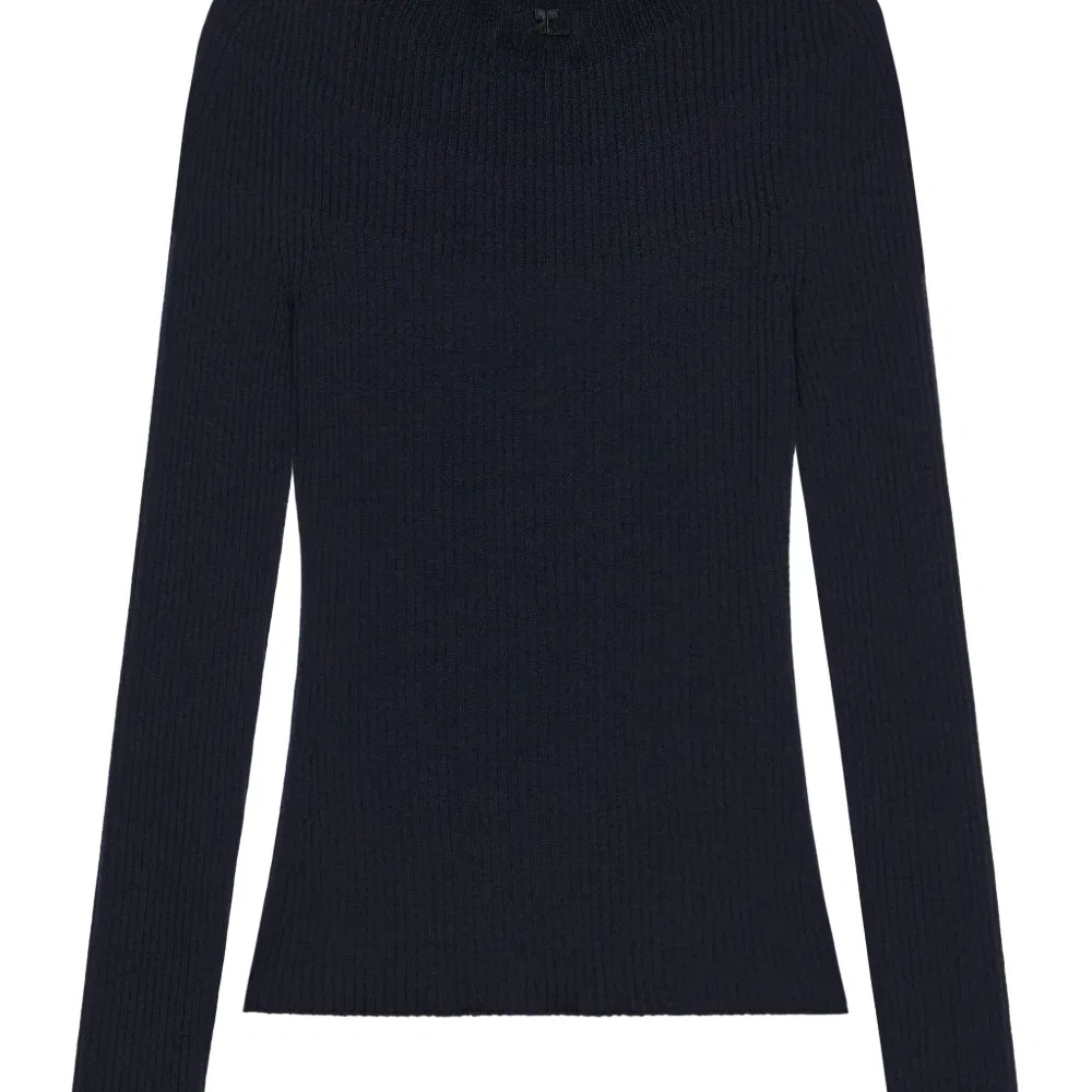 Джемпер в рубчик с высоким воротником