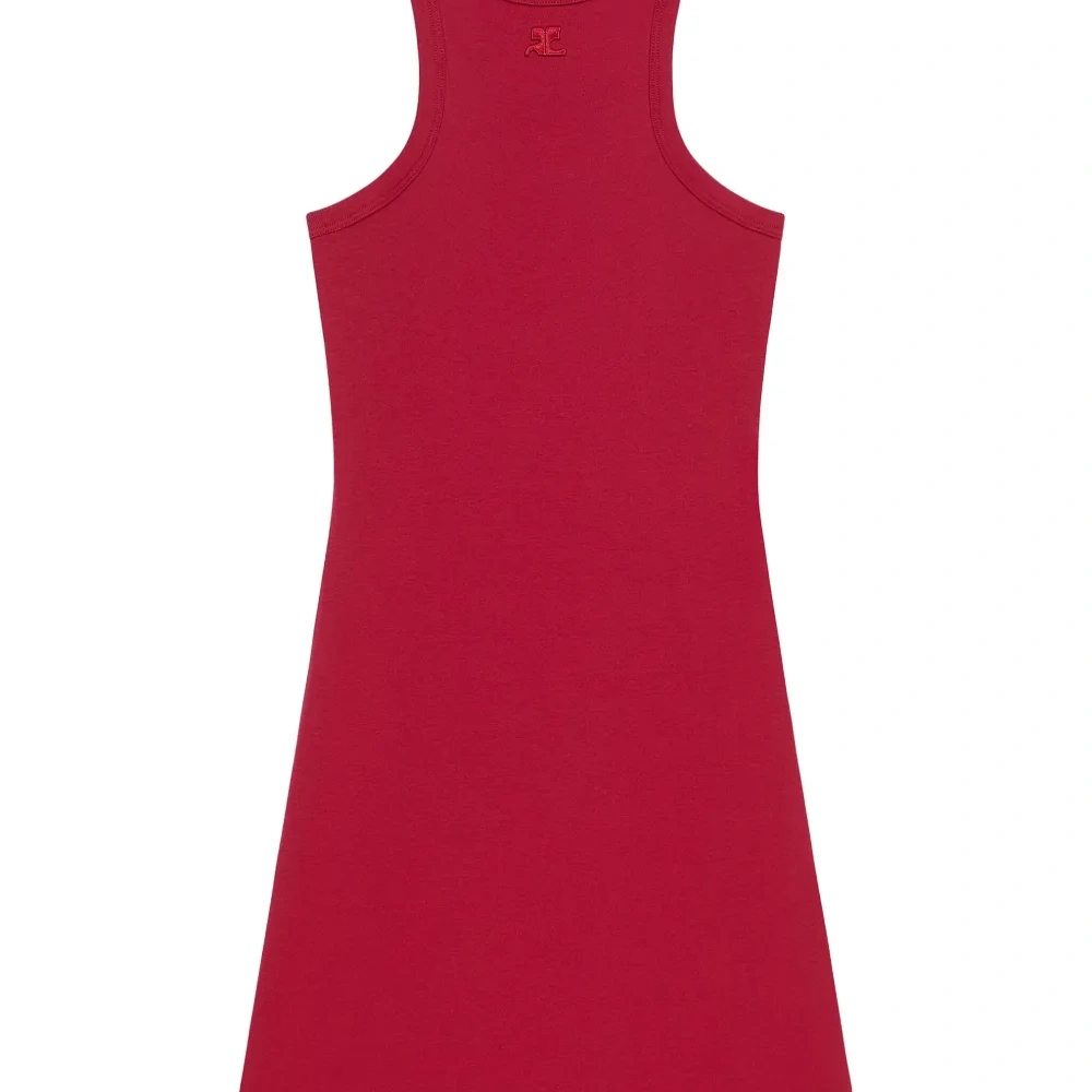 Платье с короткими рукавами