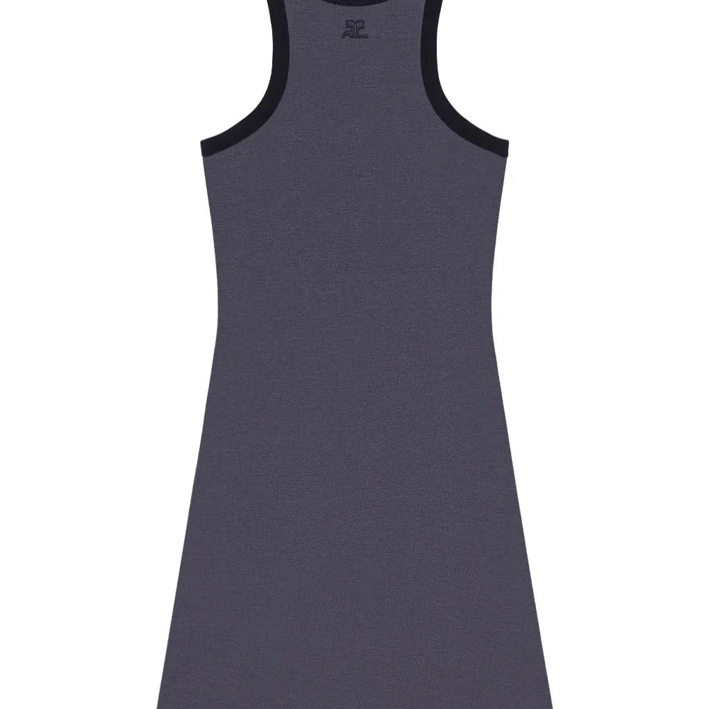 Платье с короткими рукавами