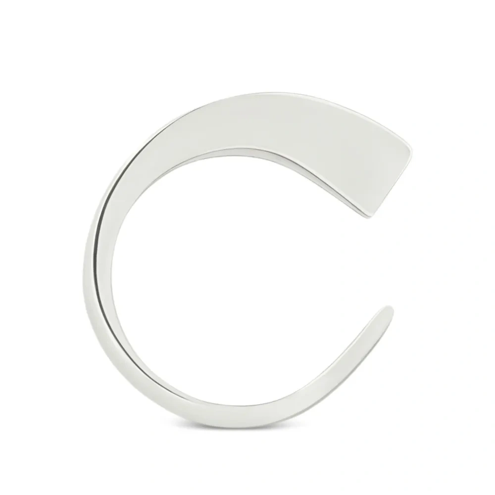 Кольцо асимметричной формы