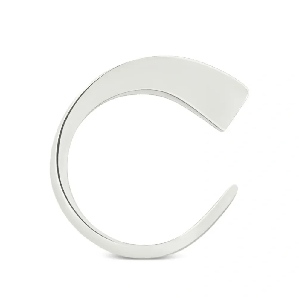 Кольцо асимметричной формы