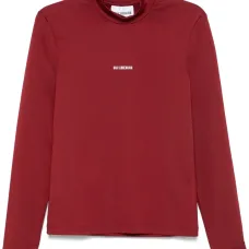 Футболка с логотипом